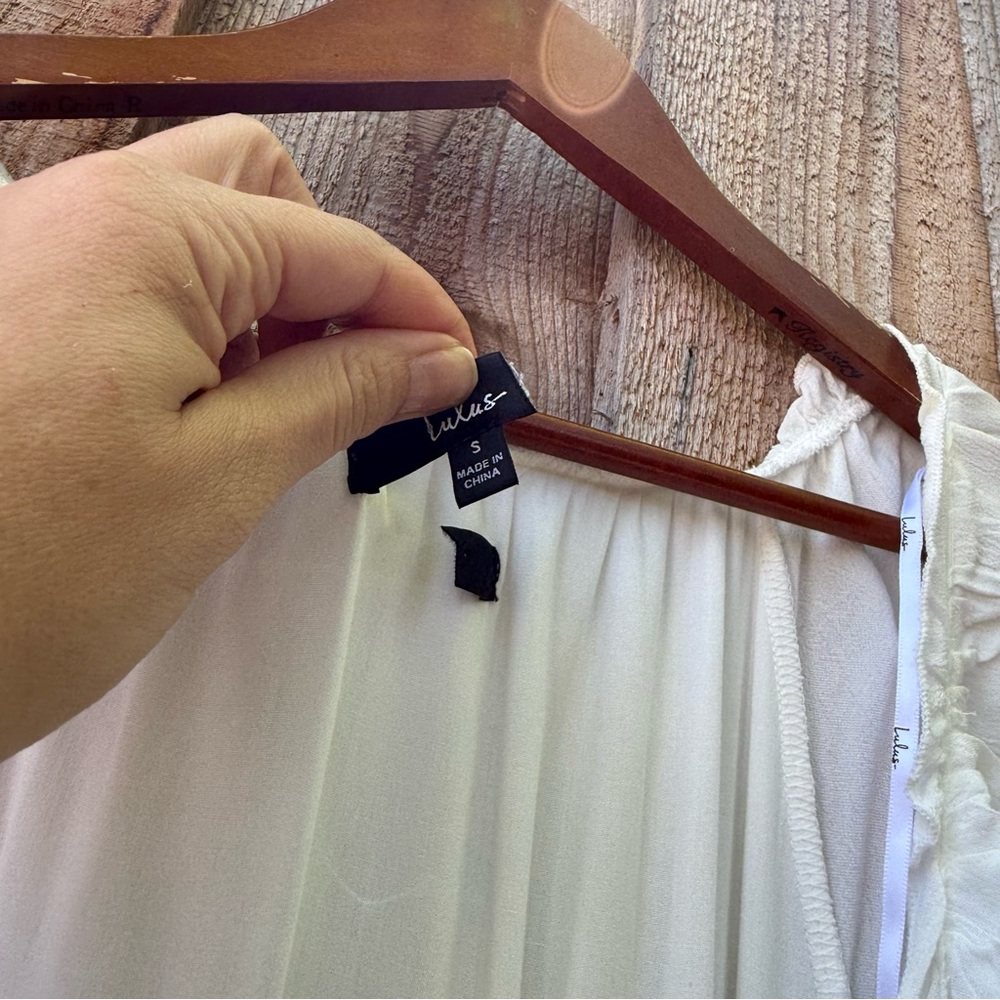 White Sweetheart Wide Three-Quarter Sleeve Handkerchief Dress 🌿 - Picture 8 of 9